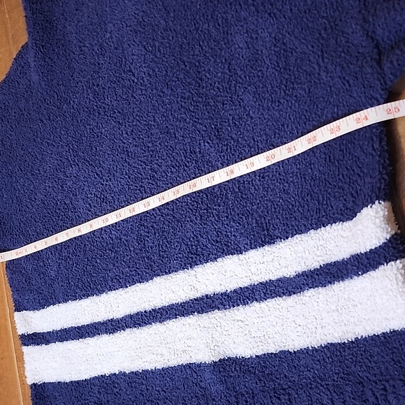 UGG Womens Longsleeve Plush Mockneck Blue White Stripe Sweater - Picture 7 of 11